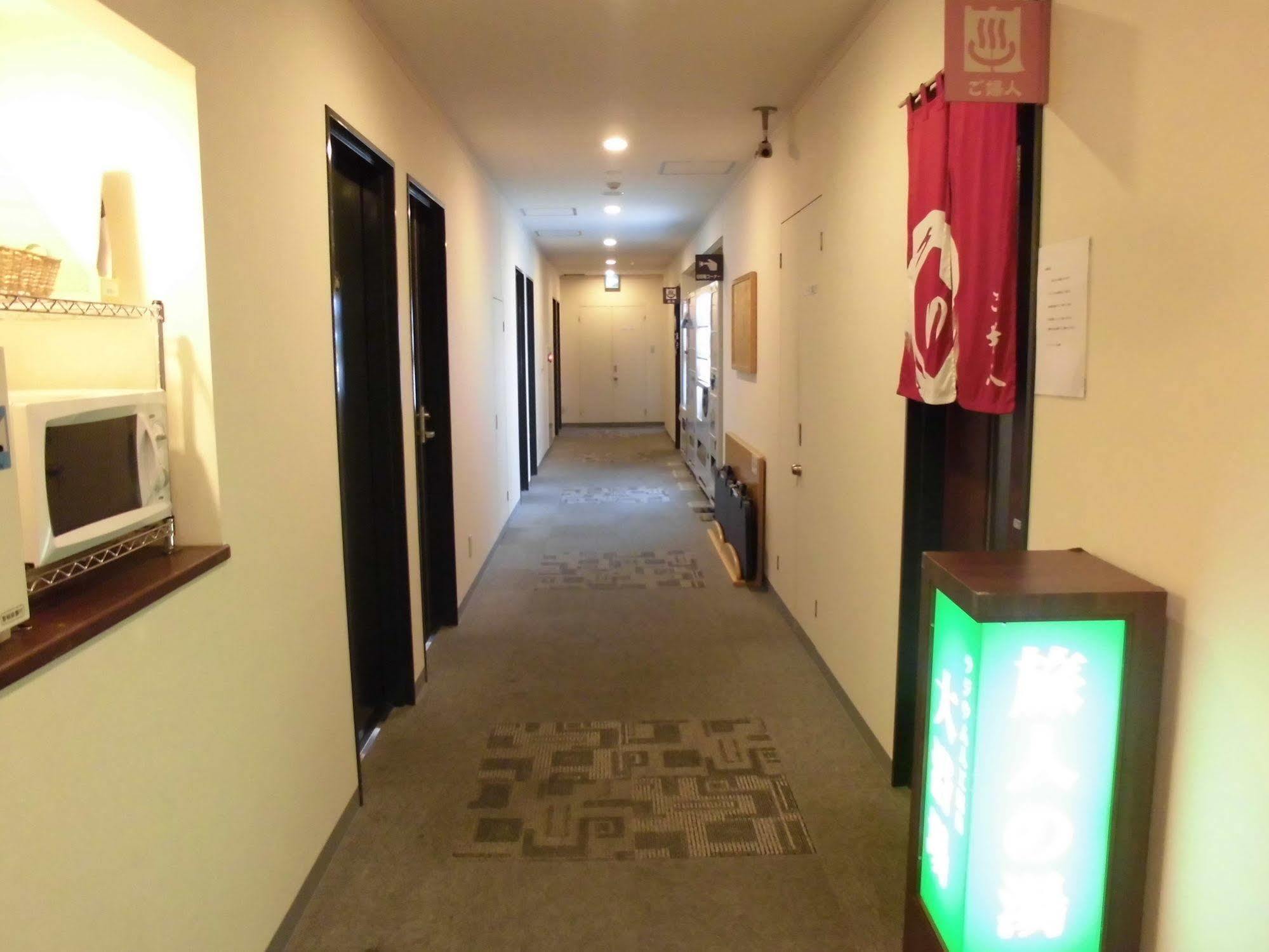 Hotel Route-Inn Oita Ekimae Exteriör bild